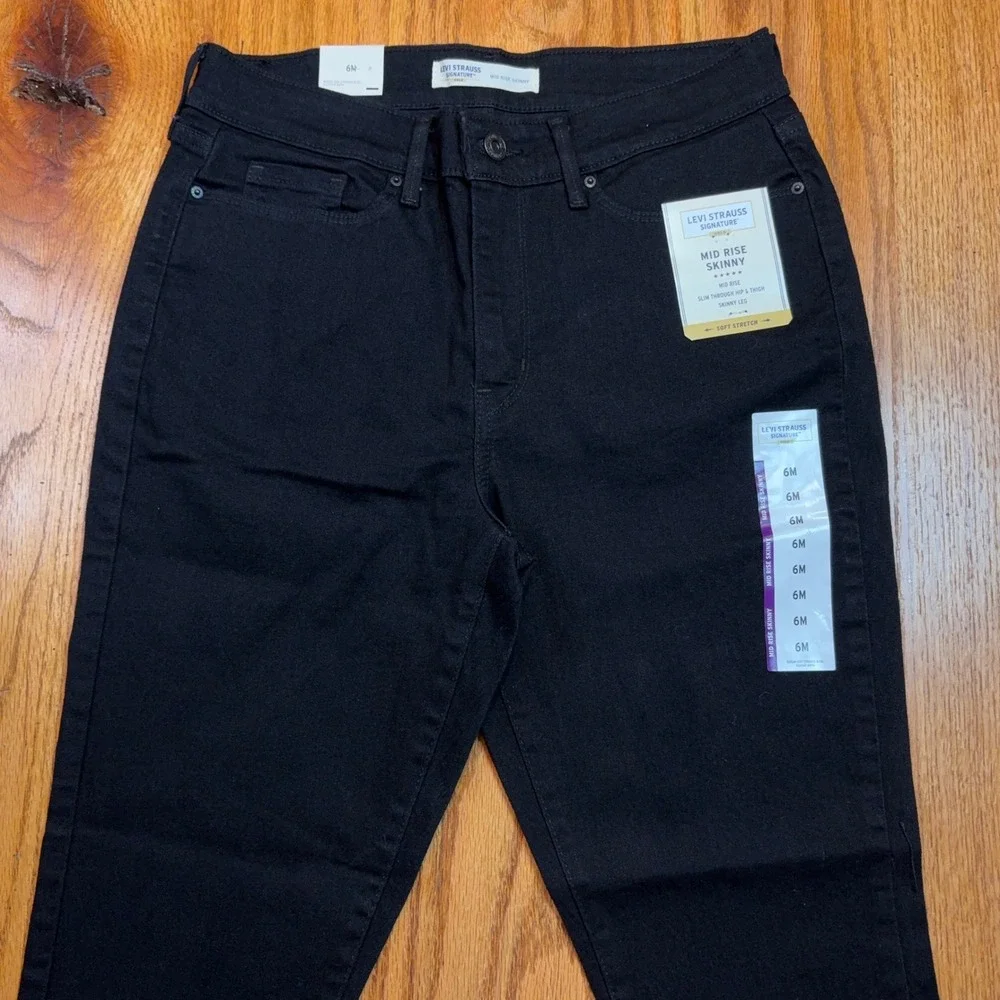 Levi Signature Gold Jeans Women 6M Black Mid Rise Skinny Soft Stretch Denim